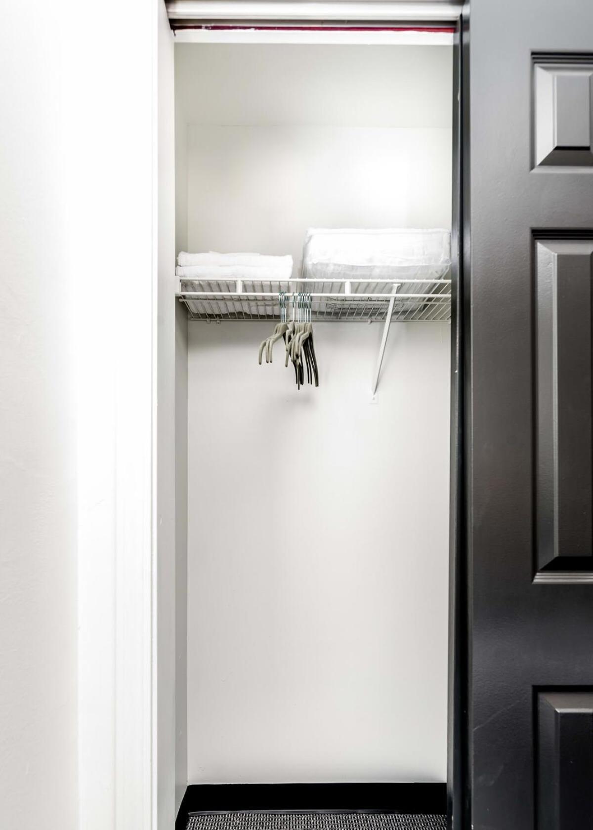 CozySuites CWE Bold Queen hotel suite Tower Grove Buitenkant foto